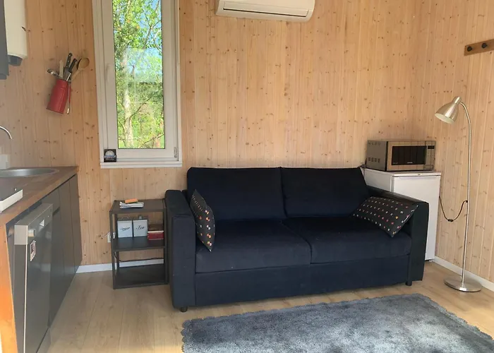 Dora אתר קמפינג *